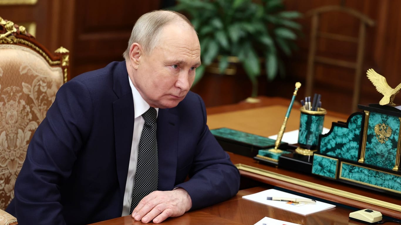 Russlands Diktator Wladimir Putin setzt seinen Kampf gegen den Westen fort.