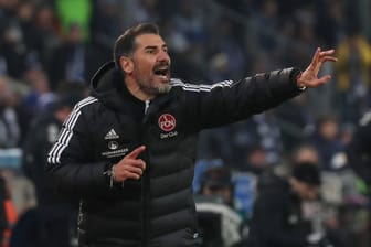 Christian Fiél: Der Coach gibt vor dem Spiel gegen St. Pauli die Marschrichtung vor.