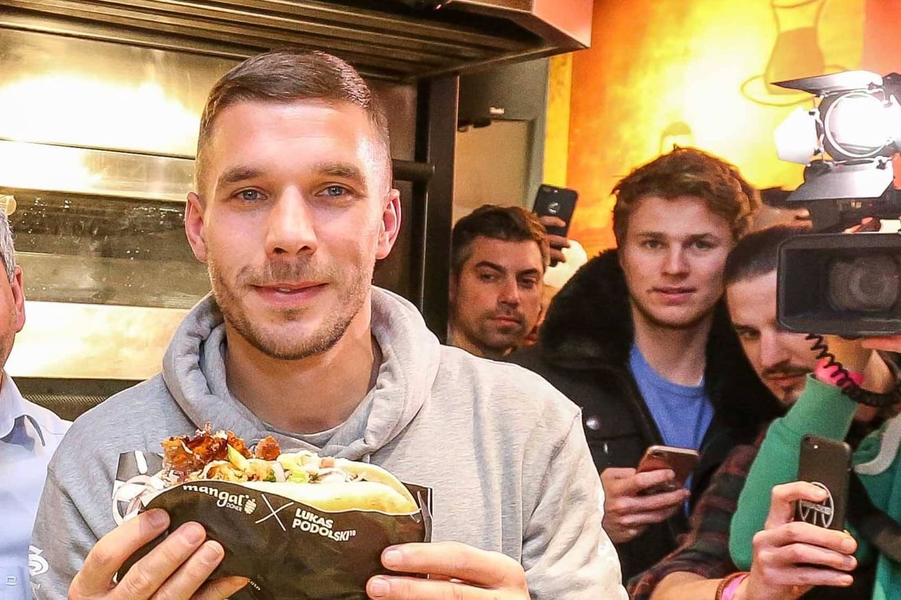 From Döner to Döner (Symbolbild): Podolski eröffnet am laufenden Band neue Filialen.