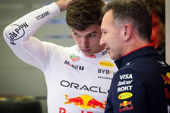 Max Verstappen und Christian Horner (r.): Der Teamchef steht aktuell im Fokus.