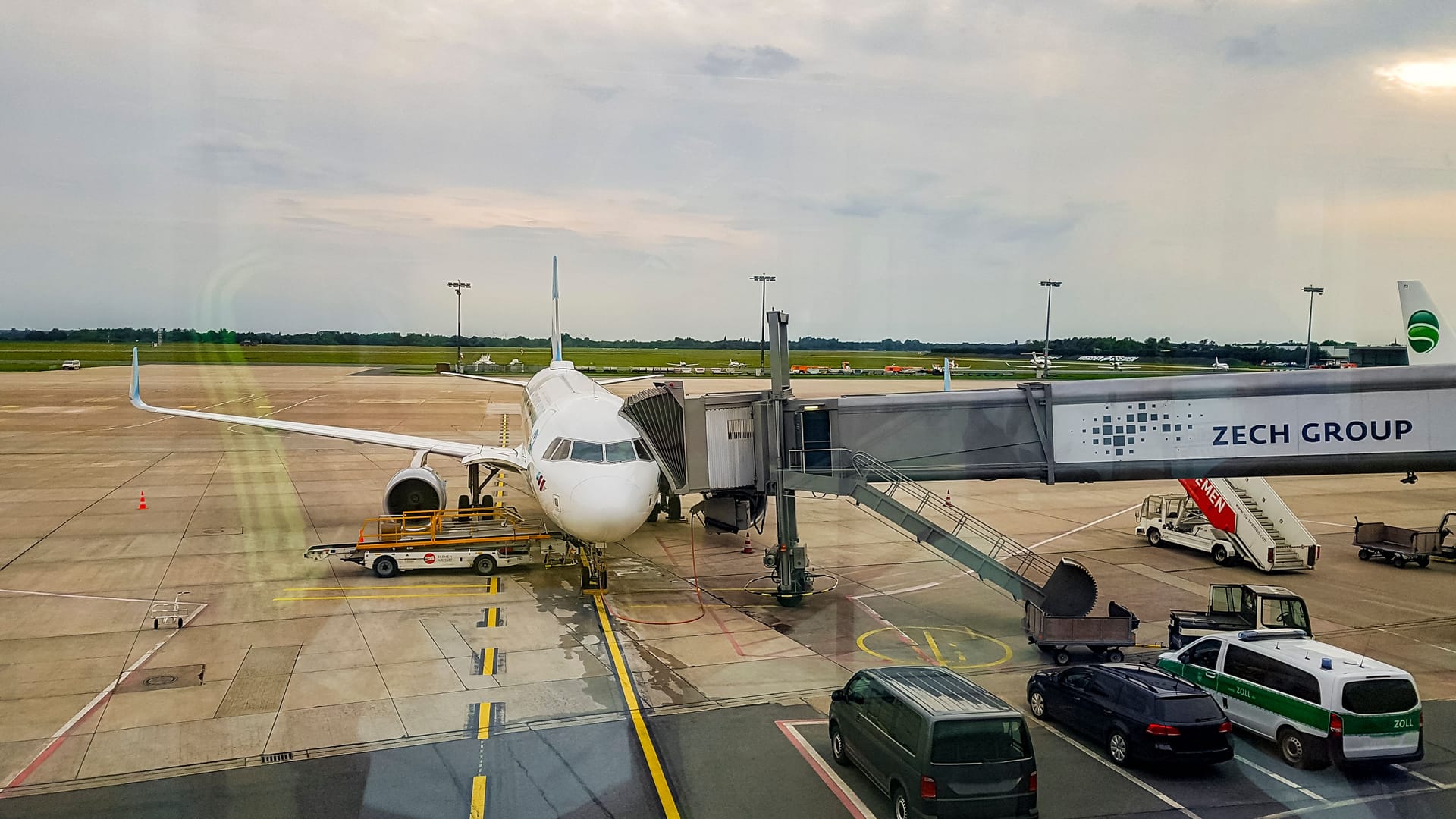 Eine Maschine am Flughafen Bremen (Symbolbild): Die Frau wurde verhaftet.