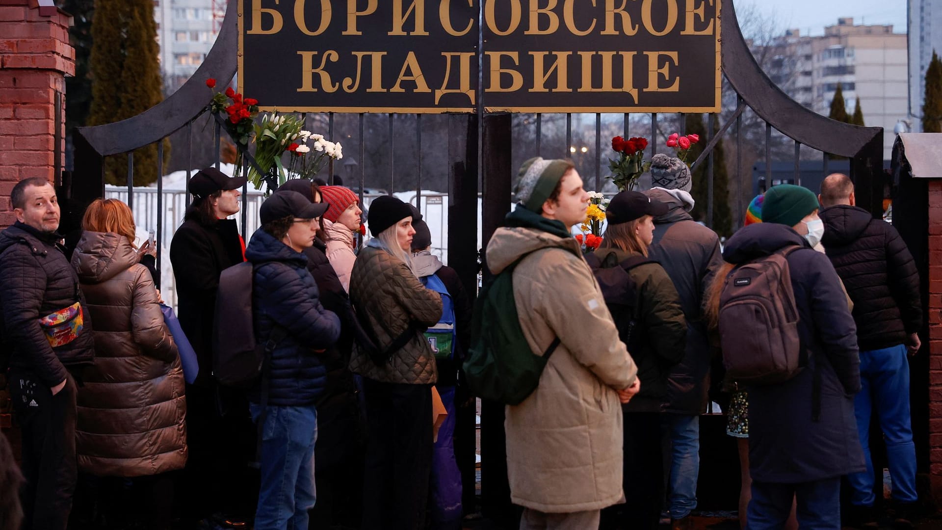 RUSSIA-NAVALNY/CEMETERY