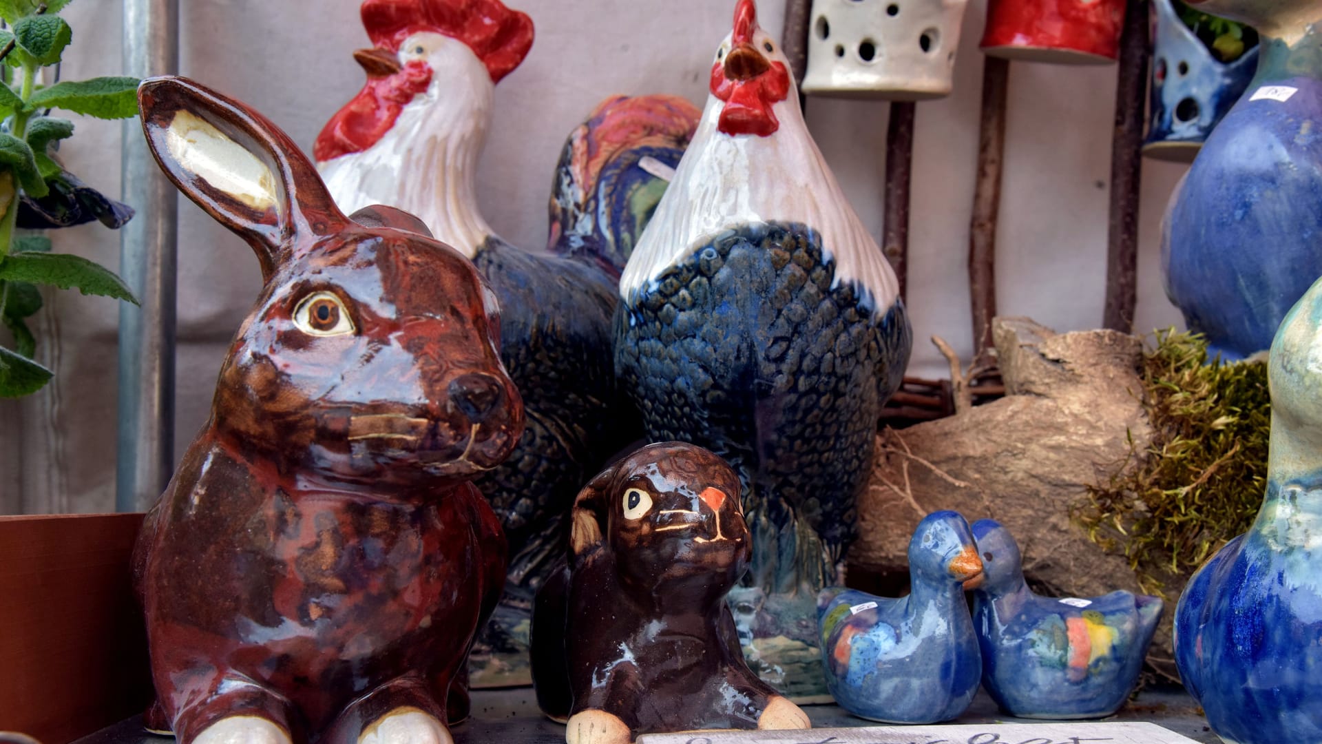 Traditionell wird auf dem Markt Osterdekoration verkauft (Archivbild).