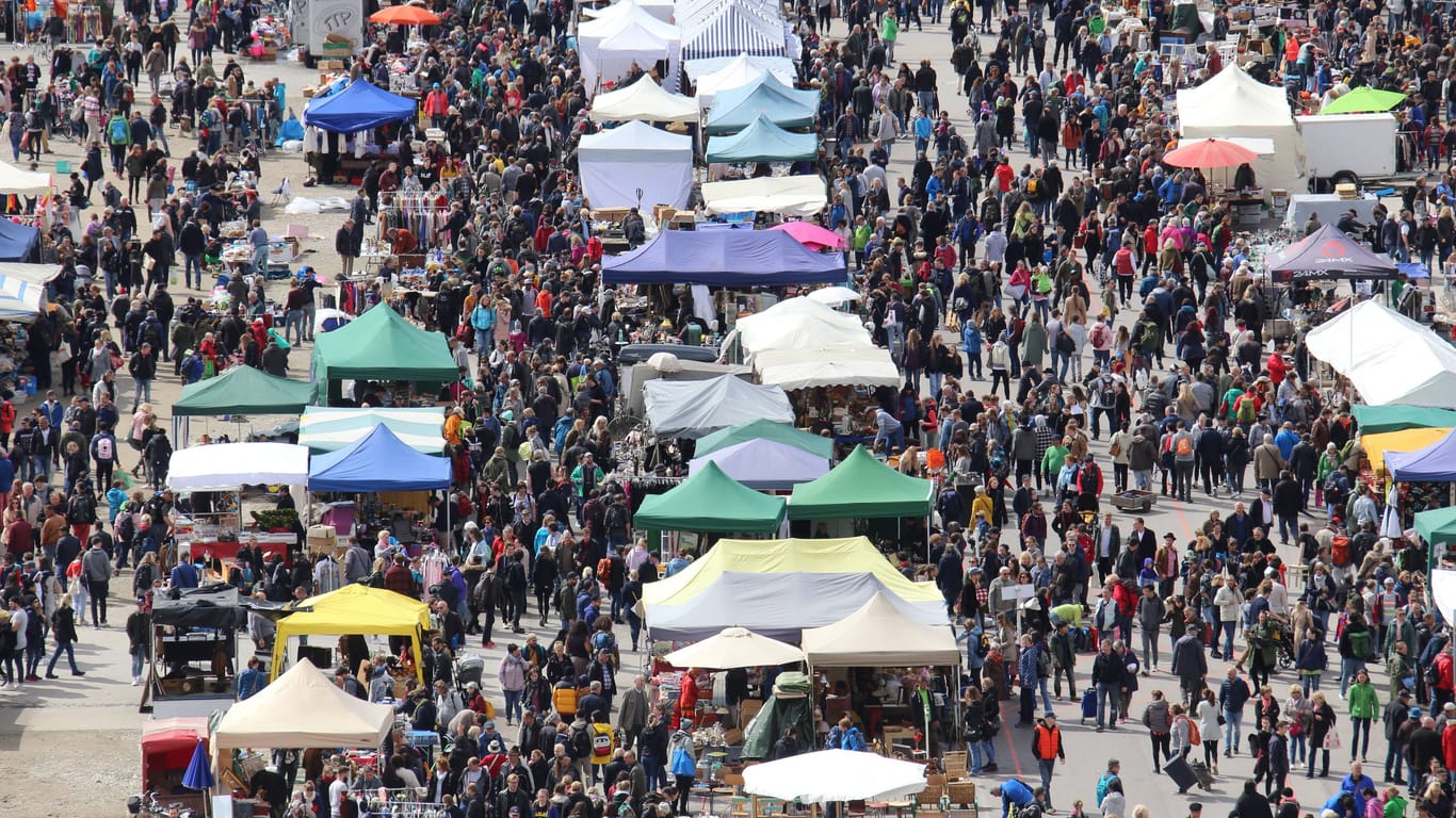 Deutschlands größter Flohmarkt am 27. April 2019 auf der Theresienwiese München.