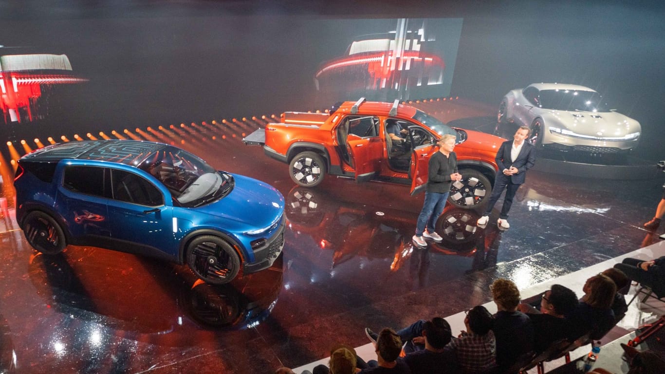 Ein Kleinwagen, ein Pick-up und ein Sportwagen: Trotz Schwierigkeiten will Fisker sein Modellangebot ausbauen.