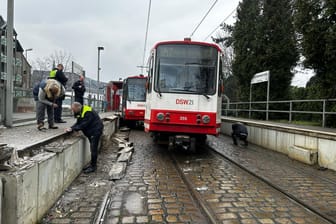 Straßenbahnunfall in Aplerbeck: An der Haltestelle Schürbankstraße kollidierten zwei Straßenbahnen.
