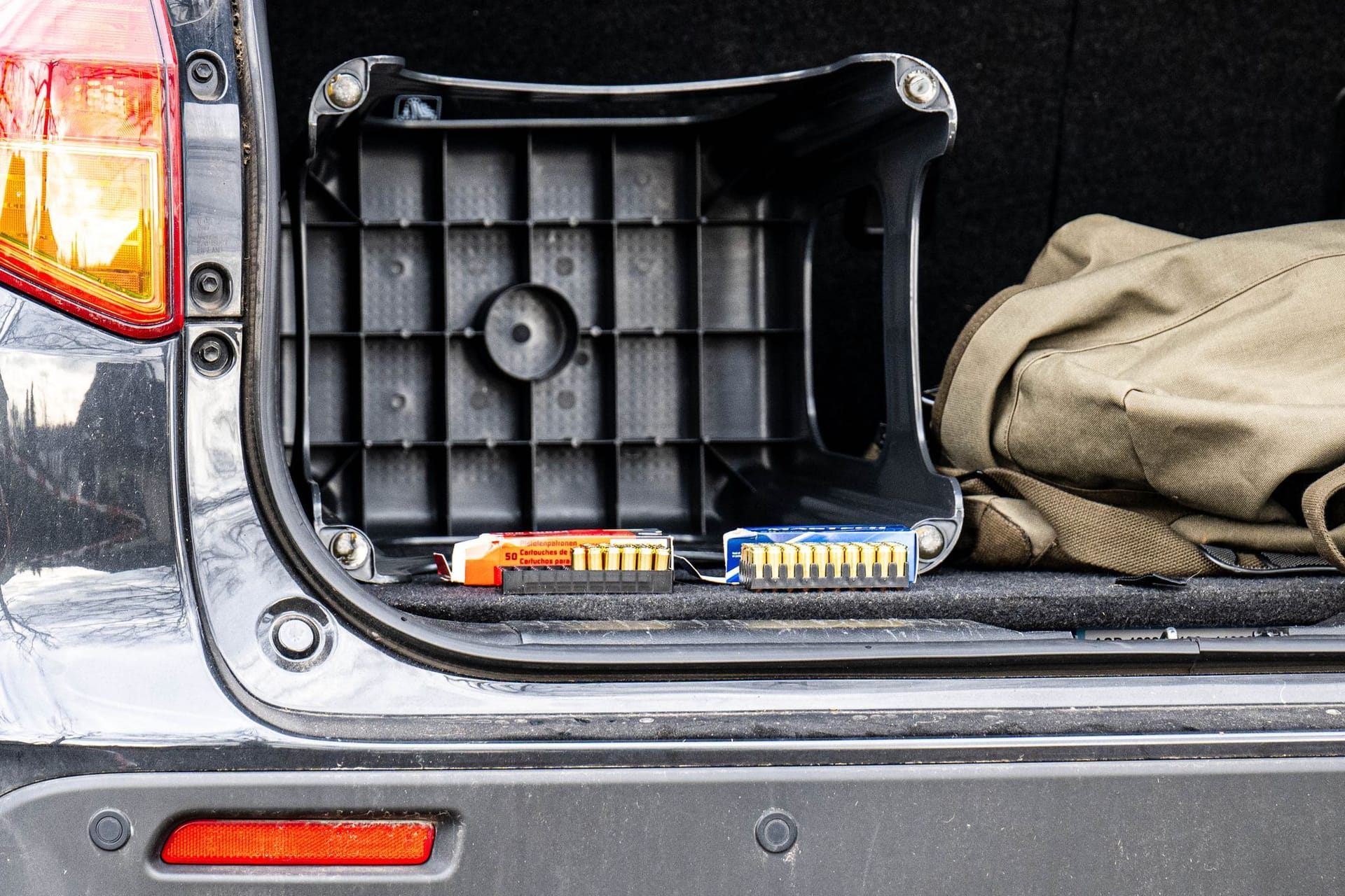Munition, die bei der Durchsuchung des Autos in Rotenburg gefunden wurde.