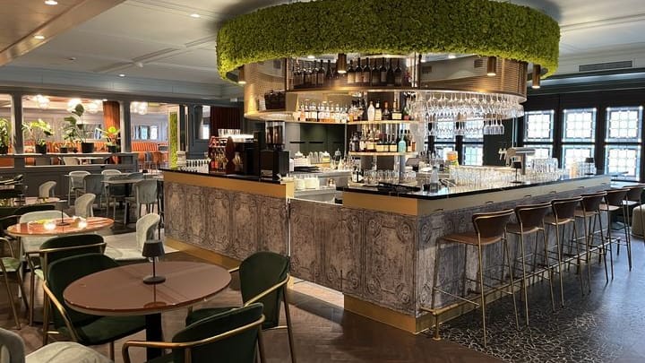 Der Frühstücksaal: Zur Maritim-Zeiten wurde dort ein Sonntagsbrunch serviert, neben Hotelgästen kamen auch viele Nürnberger. Noch bietet der Betreiber das nicht an.