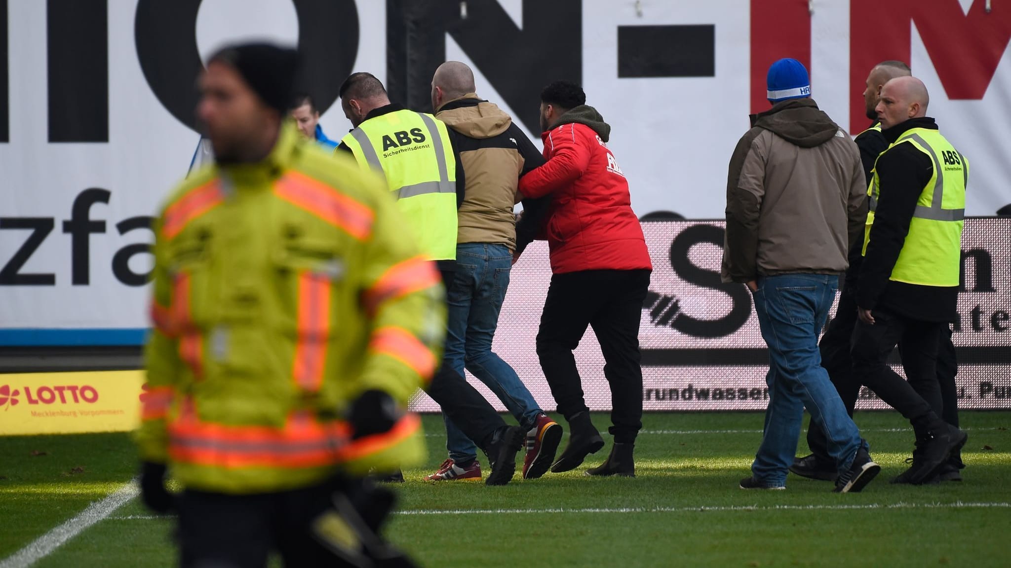 Hansa Rostock entschuldigt sich für «inakzeptablen Übergriff»