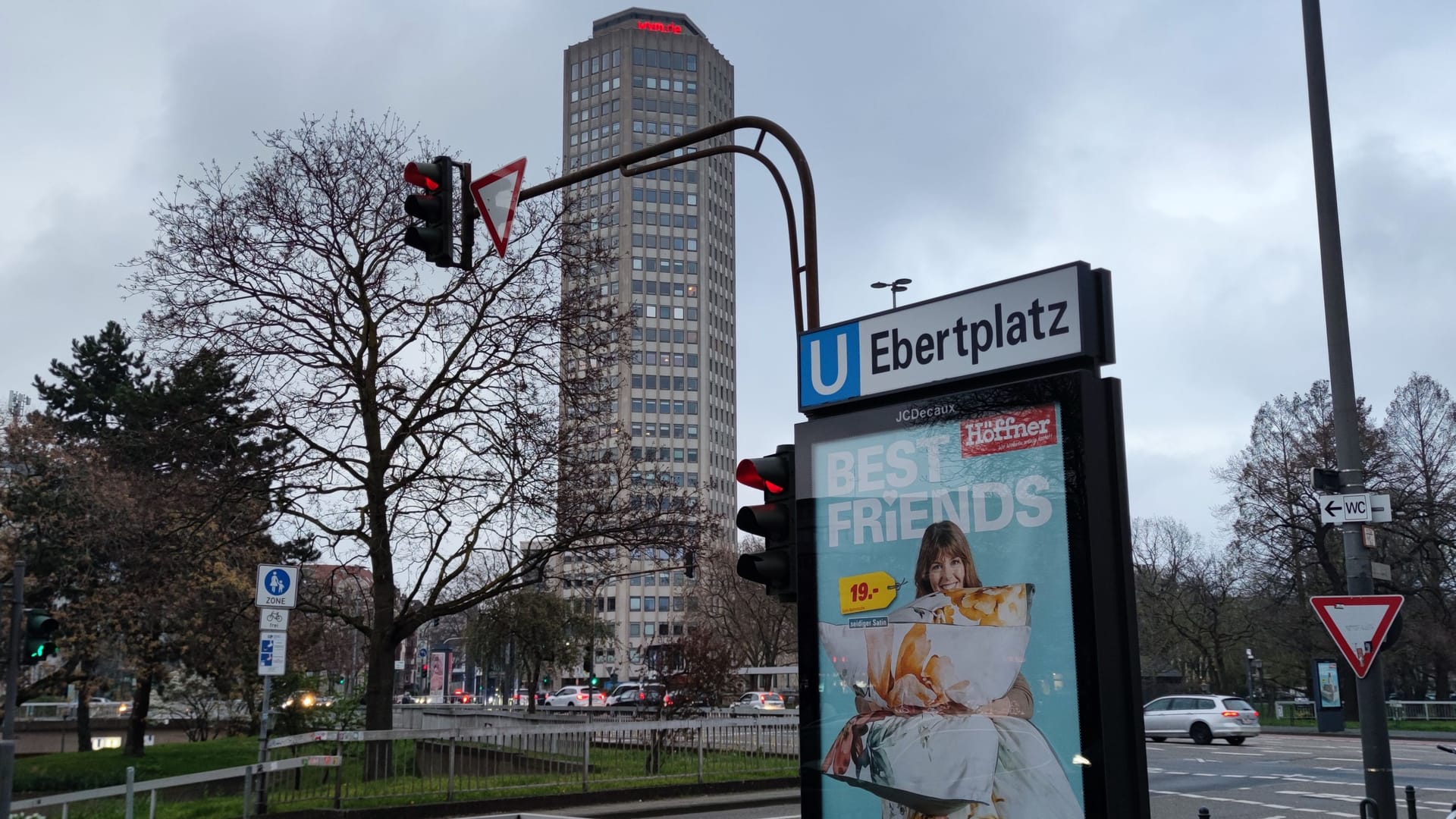 Der Ringturm am Ebertplatz: In diesem Gebäude befindet sich eine Luxus-Immobilie.