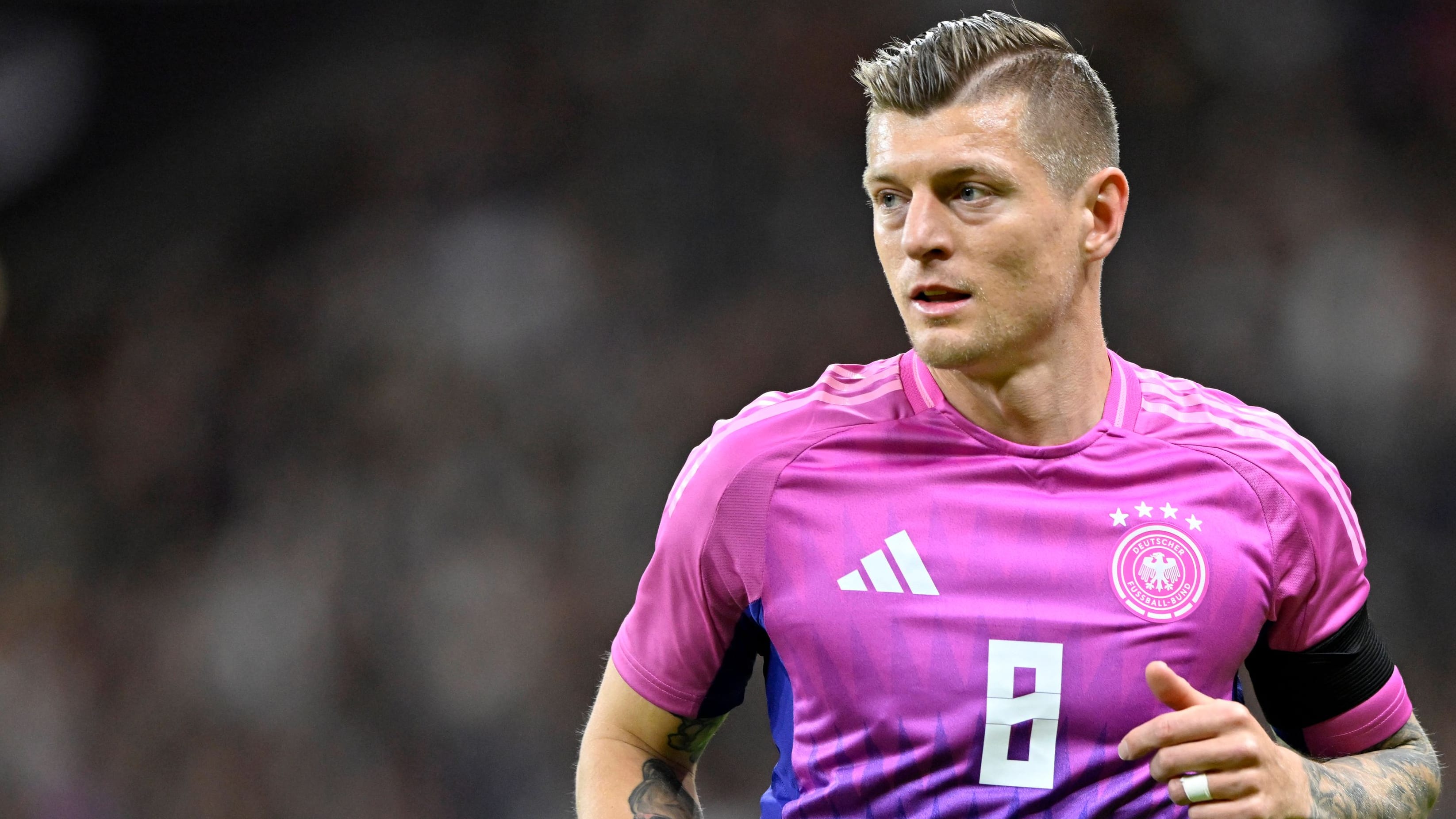 EM-Trikot: Gegen Holland in Pink – DFB-Team wird zur Lachnummer Europas