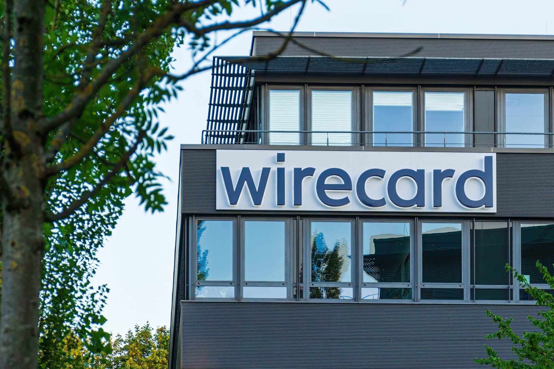 Das Wirecard-Logo (Symbolfoto): Ein Ex-Mitarbeiter berichtet von einem geplanten Mordanschlag auf ihn.