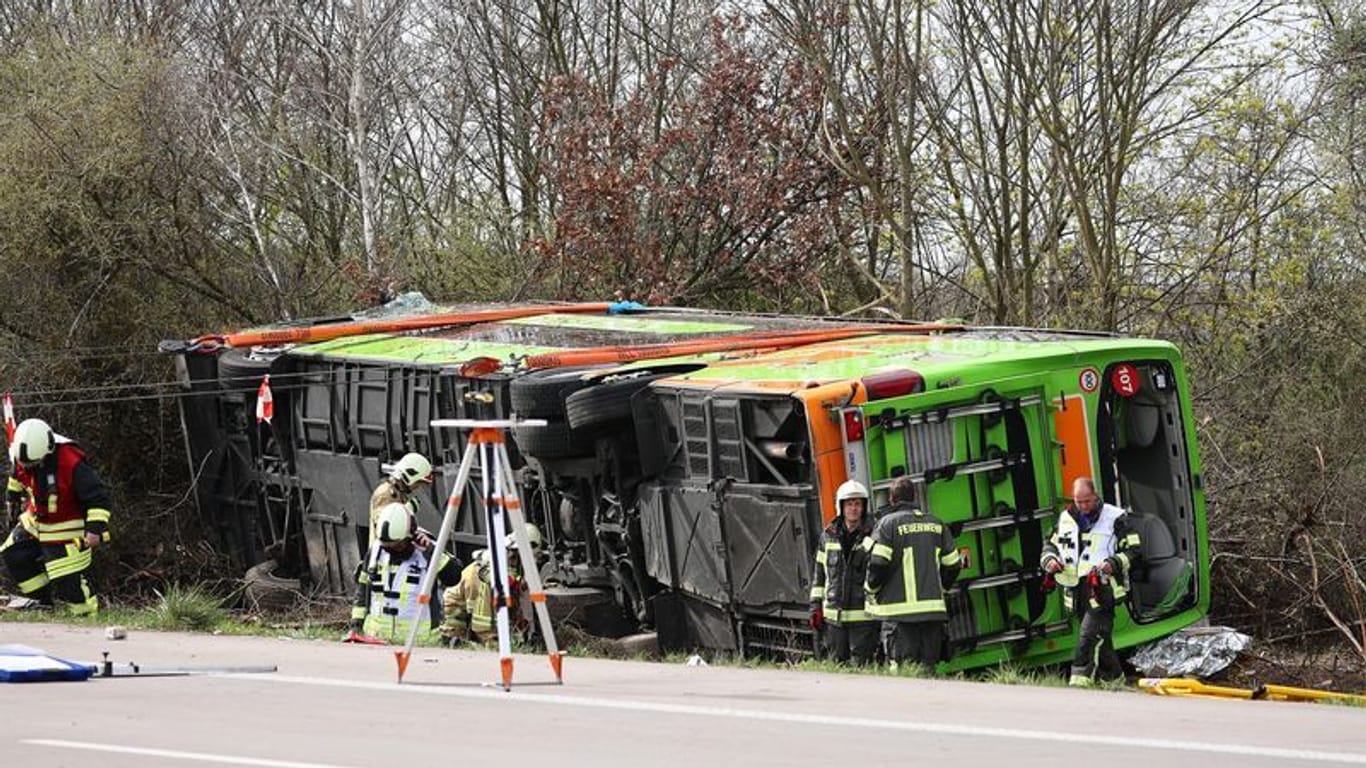 Flixbus-Unfall auf der A9: Bei dem Unglück starben fünf Menschen.