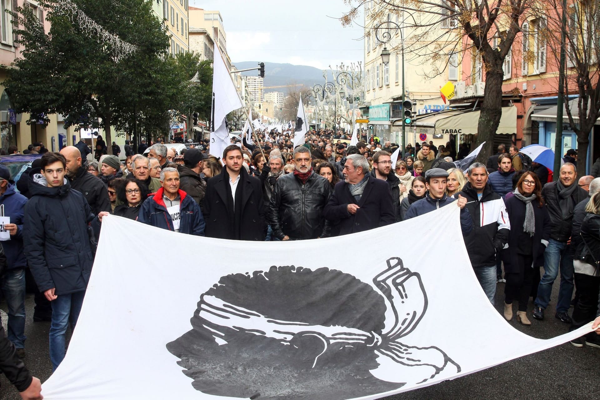 Demonstration auf Korsika