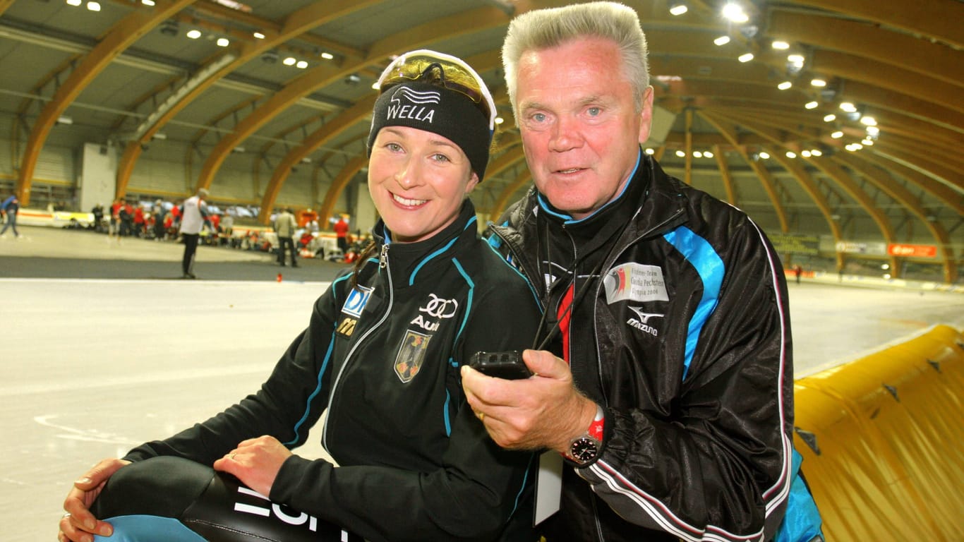 Claudia Pechstein (li.) und Trainer Joachim Franke: Letzterer ist nun gestorben.