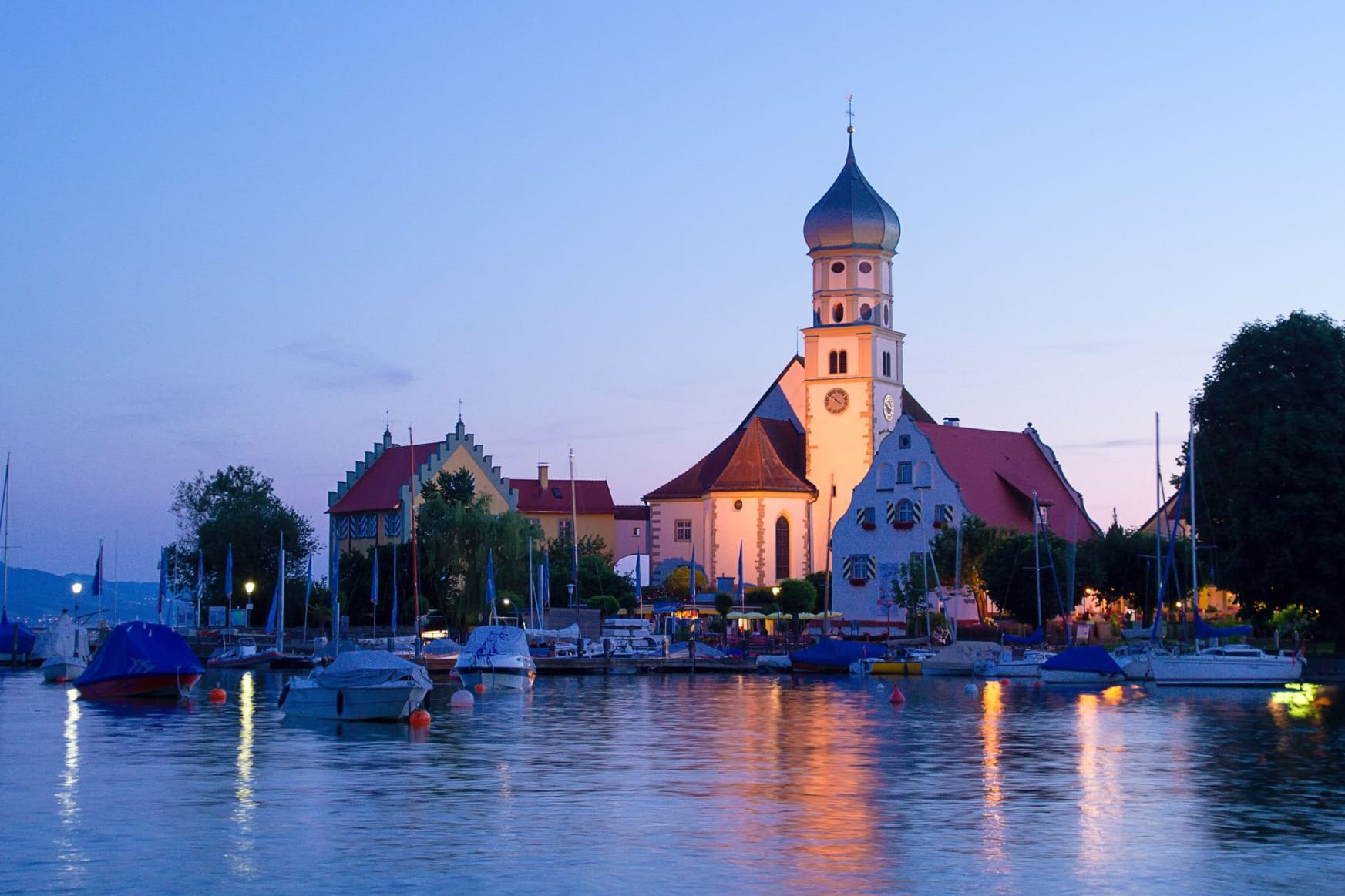 Kirche am Bodensee: Immer mehr Menschen treten in Deutschland aus der Kirche aus.