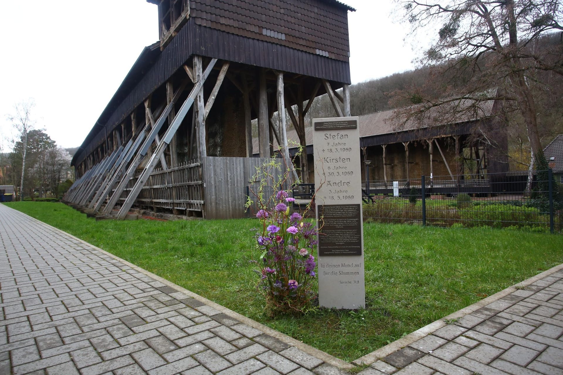 Mahnmal Kurkinder