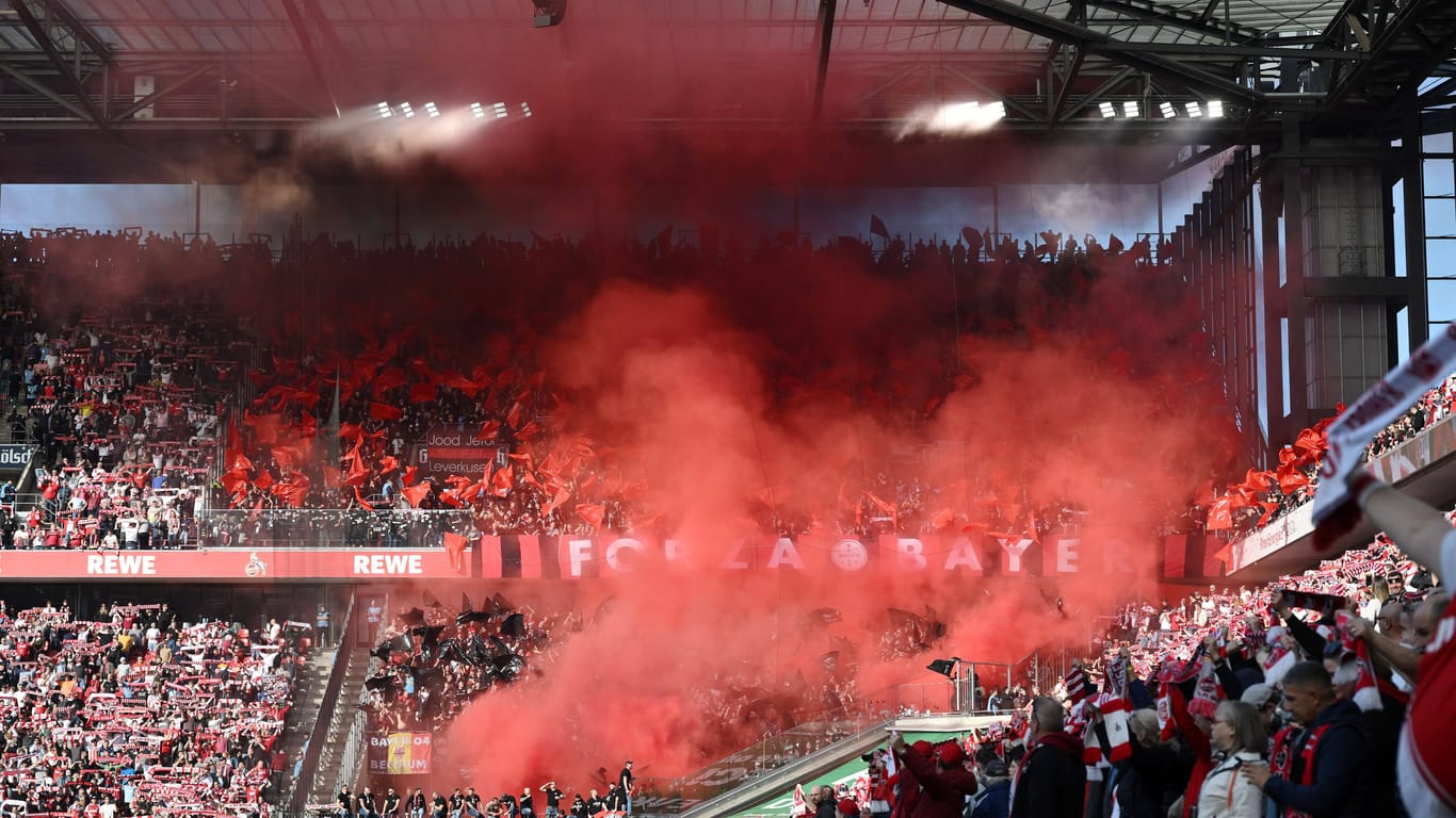 Nach dem Spiel zwischen Köln und Leverkusen kam es zu Ausschreitungen: Die Verantwortlichen des 1. FC Köln appellieren vor dem Derby gegen Gladbach an die Fans.