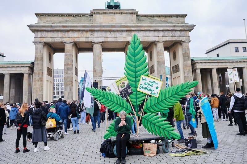 Demonstration für «Entkriminalisierung sofort - für die Freigabe von Cannabis».