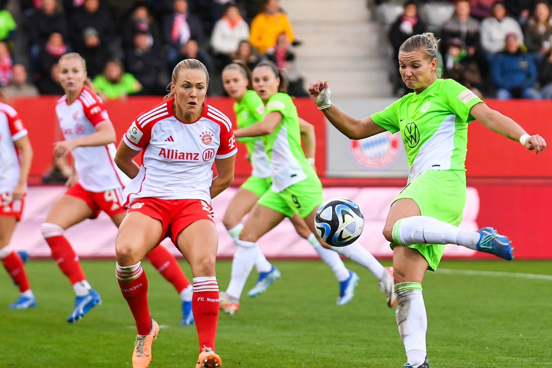 Bayern gegen Wolfsburg: Das Hinspiel entschieden die Münchnerinnen für sich.