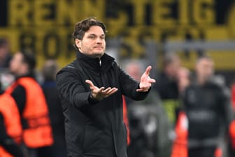 Dortmunds Coach Edin Terzić geht zuversichtlich in die Partie beim FC Bayern.