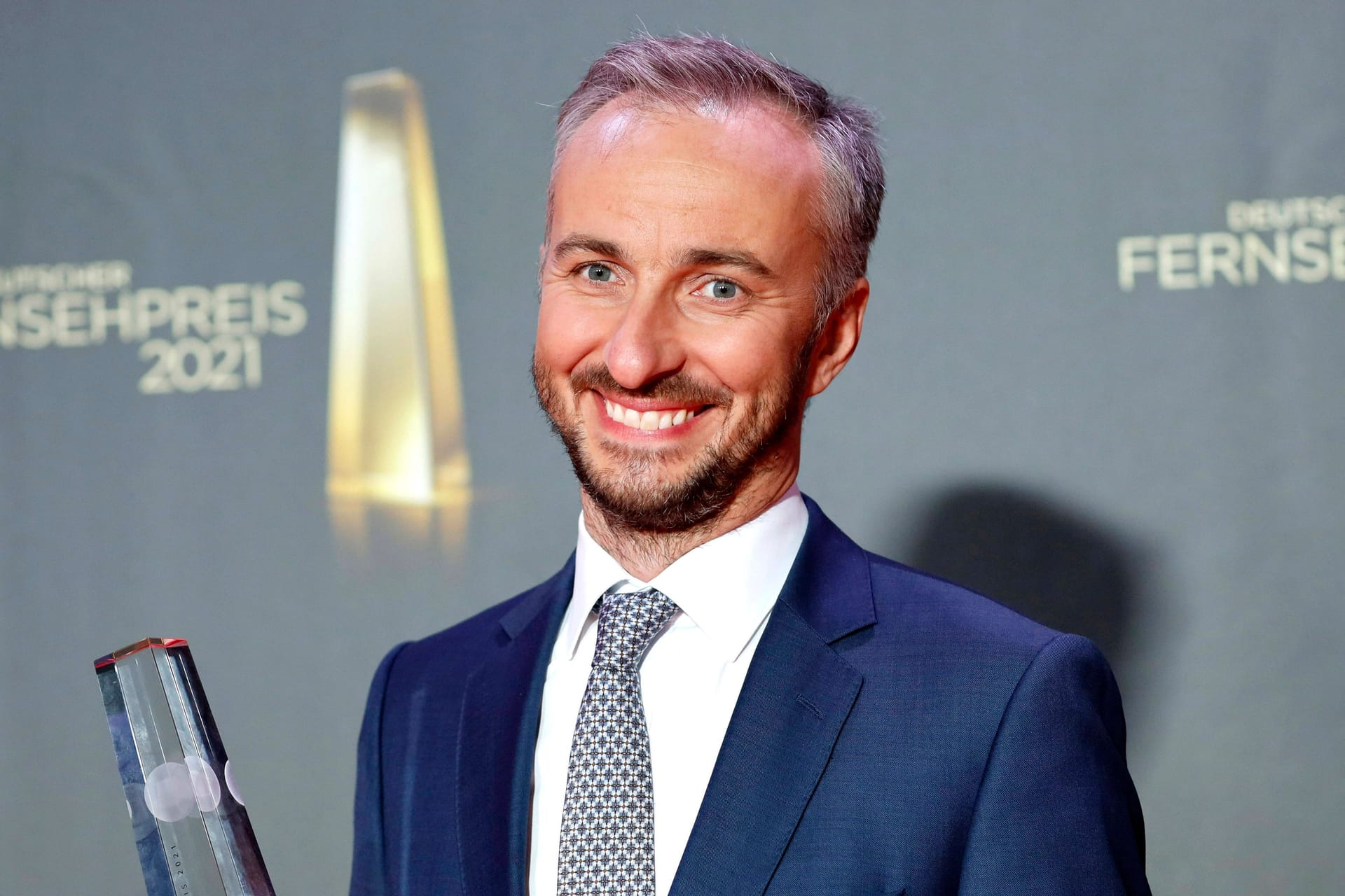 Jan Böhmermann bei der Verleihung des Deutschen Fernsehpreises (Archivfoto): Der ZDF-Moderator streitet mit einem Imker.