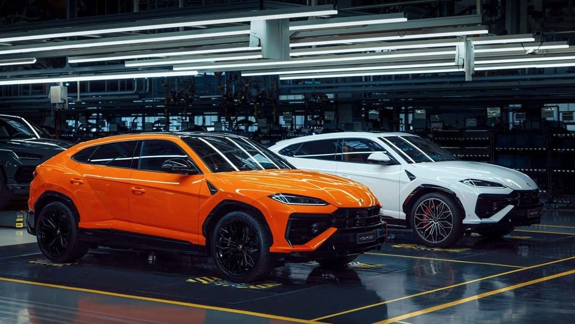 Lamborghini Urus SE: Die Motorhaube und die Lichtsignatur der Matrix-LED-Scheinwerfer wurden neu gestaltet.