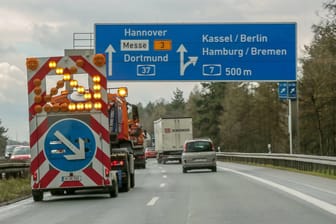 Baustelle auf der B3 (Archivbild): Autofahrer müssen sich auf dem Südschnellweg in Hannover auf Verkehrsbehinderungen gefasst machen.