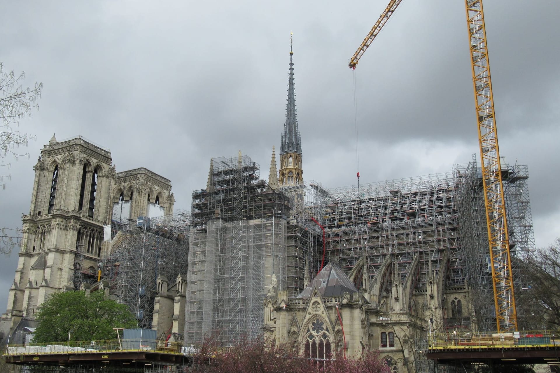 Gerüst bei Notre-Dame