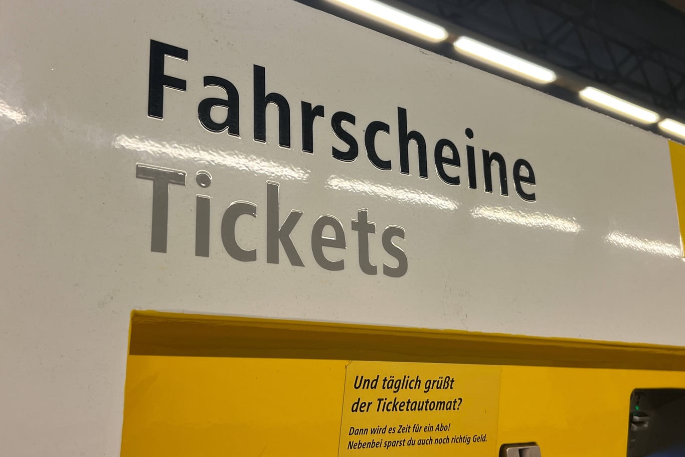 Fahrscheine Tickets Ticketautomat der BVG ***