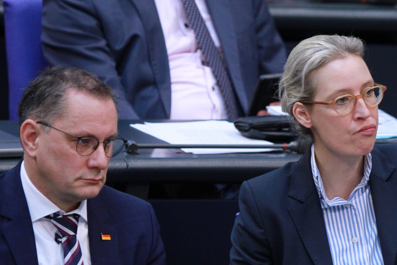 Tino Chrupalla und Alice Weidel: Die Partei will sich gegen die Einstufung des Verfassungsschutzes wehren.