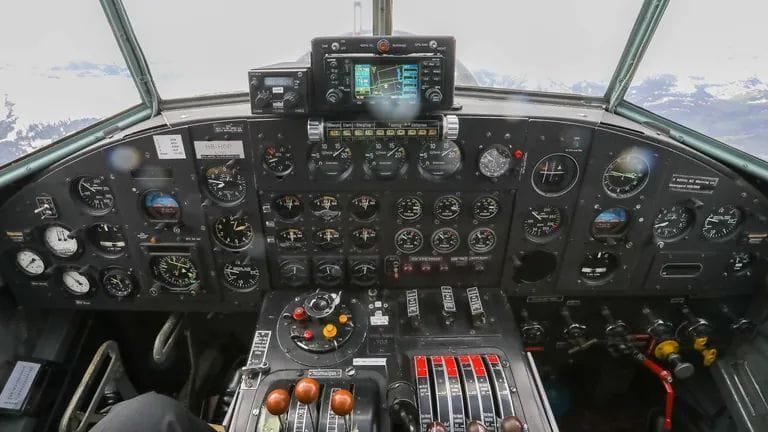 Blick ins Cockpit: Flugzeuge sind auf GPS-Systeme angewiesen.