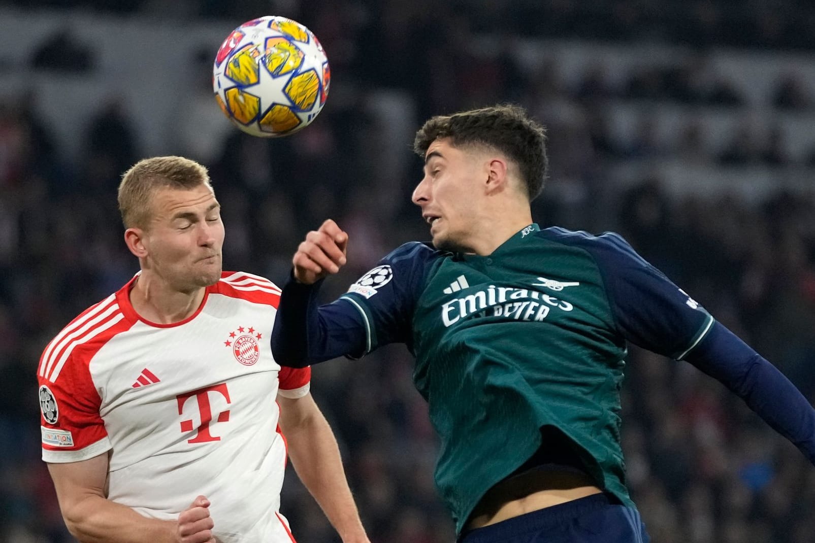 Matthijs de Ligt: Räumte alles ab. Ließ Martinelli ebenfalls ein wenig zu viel Platz (21.). Köpfte viele Bälle aus dem Strafraum und klärte immer wieder resolut (34., 52.). Das Bayern ohne Gegentor blieb, war auch sein Verdienst. Note 2