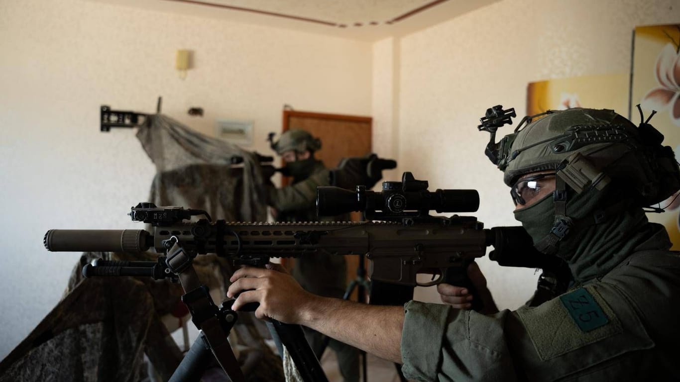 Israelische Soldaten bei einem Einsatz in Rafah, im Gazastreifen.