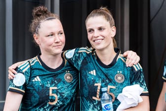 Marina Hegering und Tabea Sellner (r.): Im DFB-Team bestritt sie bisher 25 Länderspiele.