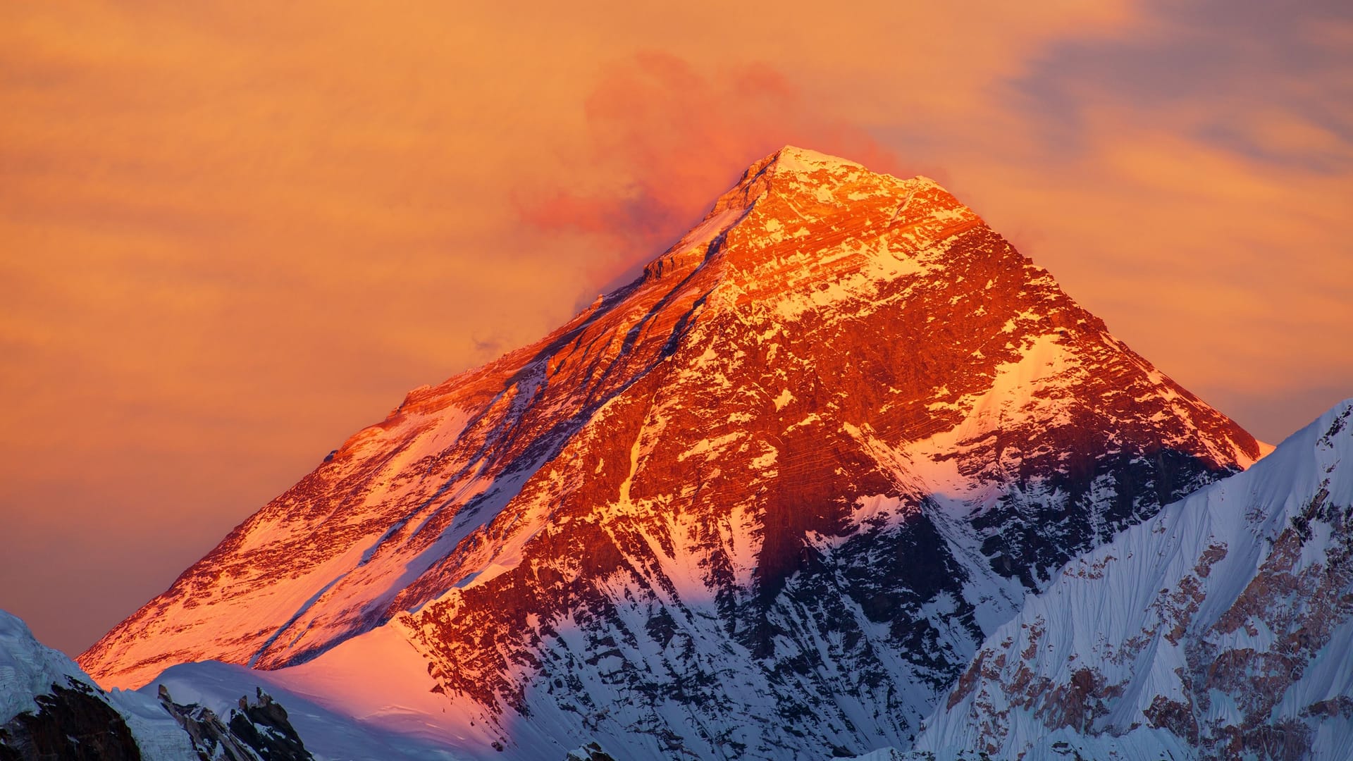 Evening sunset panoramic view of mount Everest