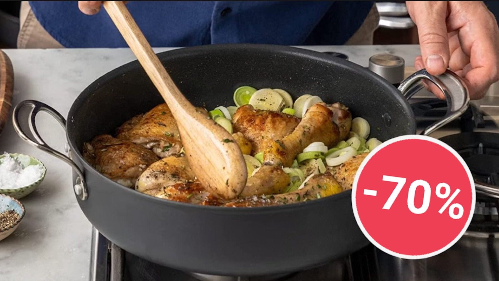 Tefal bietet exklusiv bei t-online eine Servierpfanne von Jamie Oliver mit 70 Prozent Rabatt an.