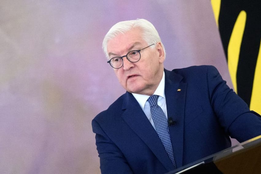 Bundespräsident Frank-Walter Steinmeier spricht zu Beginn einer Diskussionsveranstaltung (Archivbild): Ein Gespräch zum Thema Nahost hat er jetzt abgesagt.