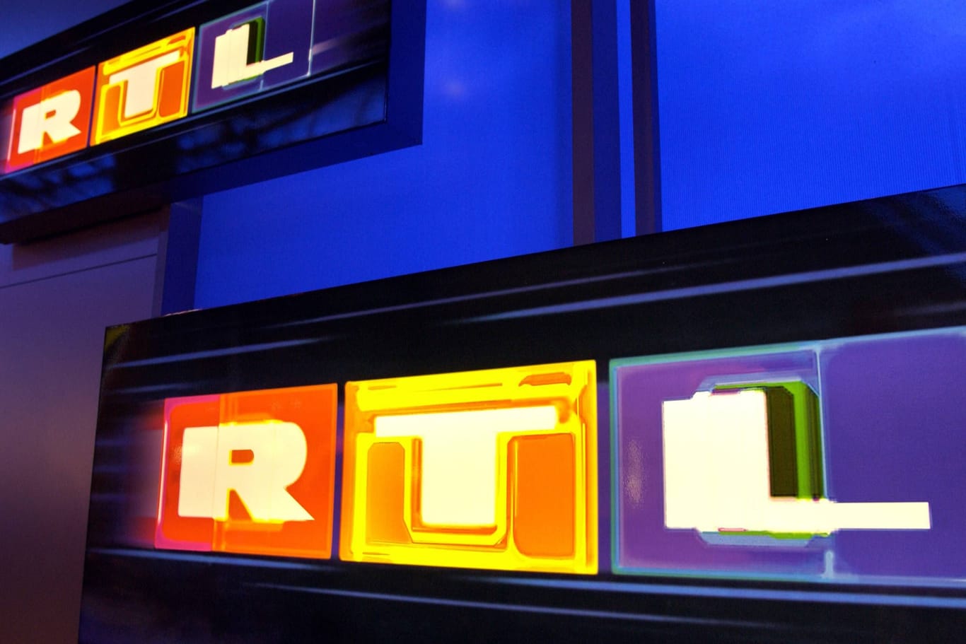 RTL-Logo: In einem Format des Senders soll es zu einem Übergriff gekommen sein.