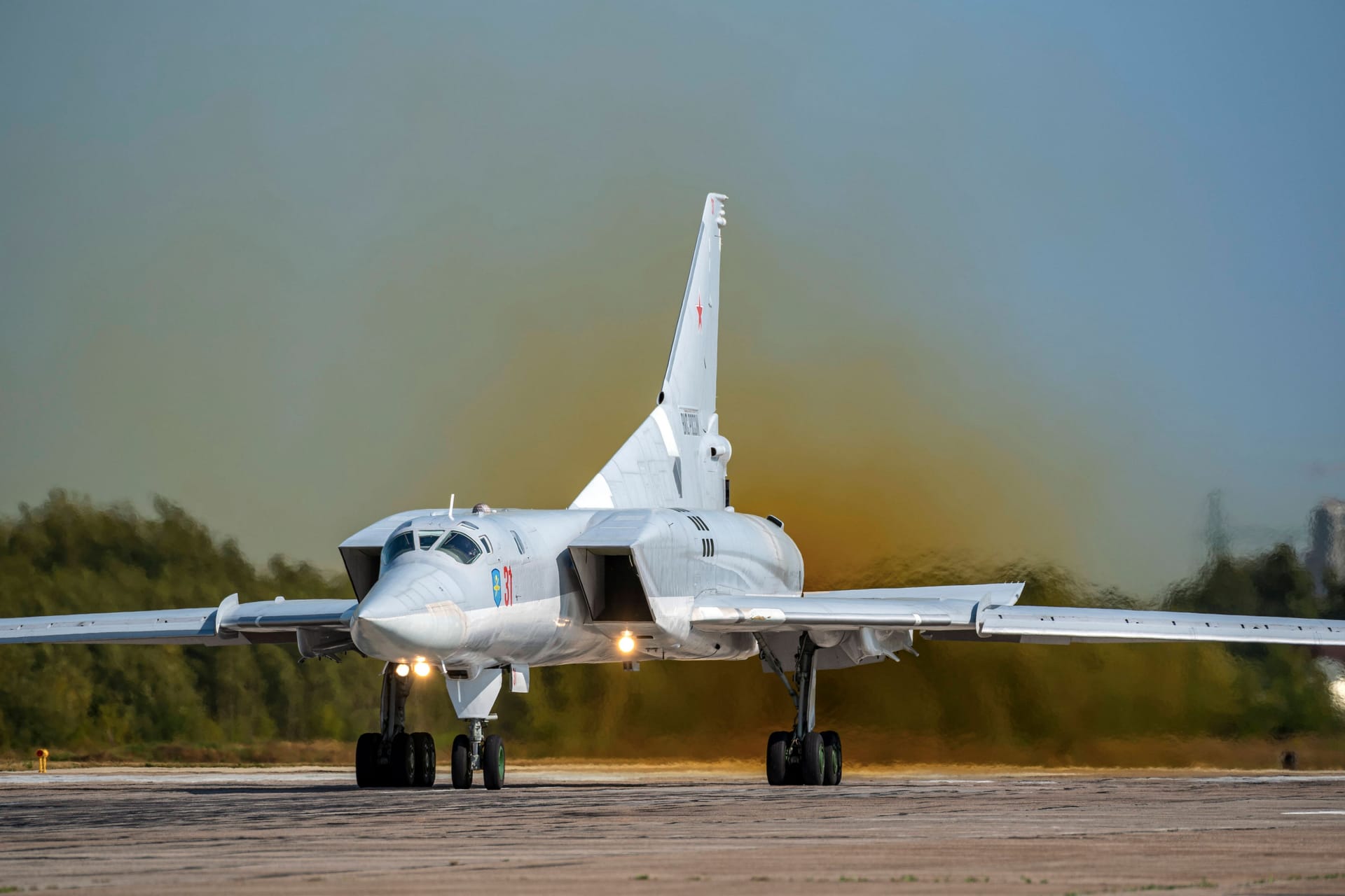 Offenbar gelang der Ukraine erstmals der Abschuss eines russischen Überschallbombers vom Typ Tu-22M3 (Archivbild).