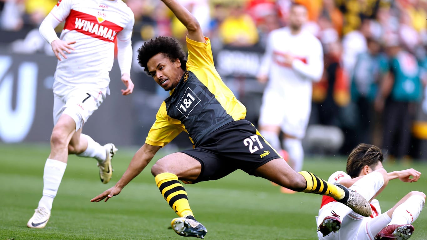 Karim Adeyemi im Spiel gegen Stuttgart: Der BVB-Spieler ist trotz Niederlage mit seiner Leistung zufrieden.