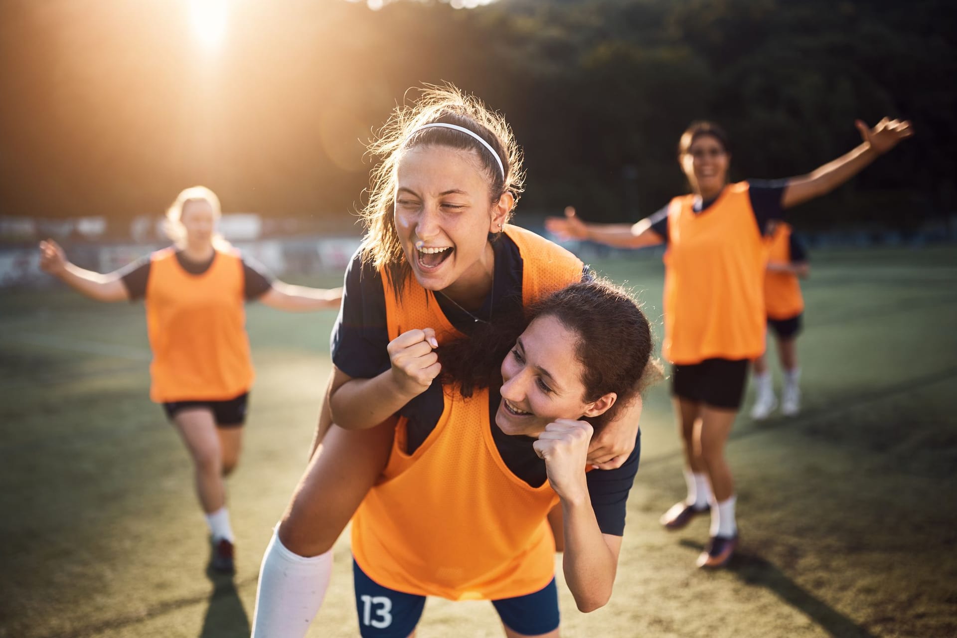 Fußballerinnen jubeln