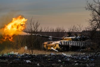 Russia Ukraine War Battle Race
