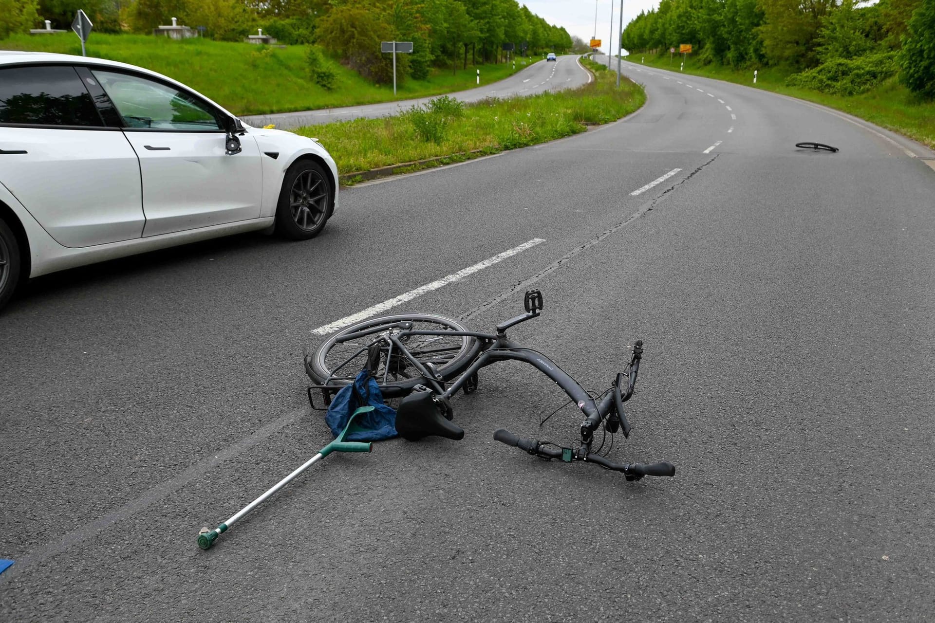 77 Jahre alter Radfahrer stirbt nach Unfall in Leipzig