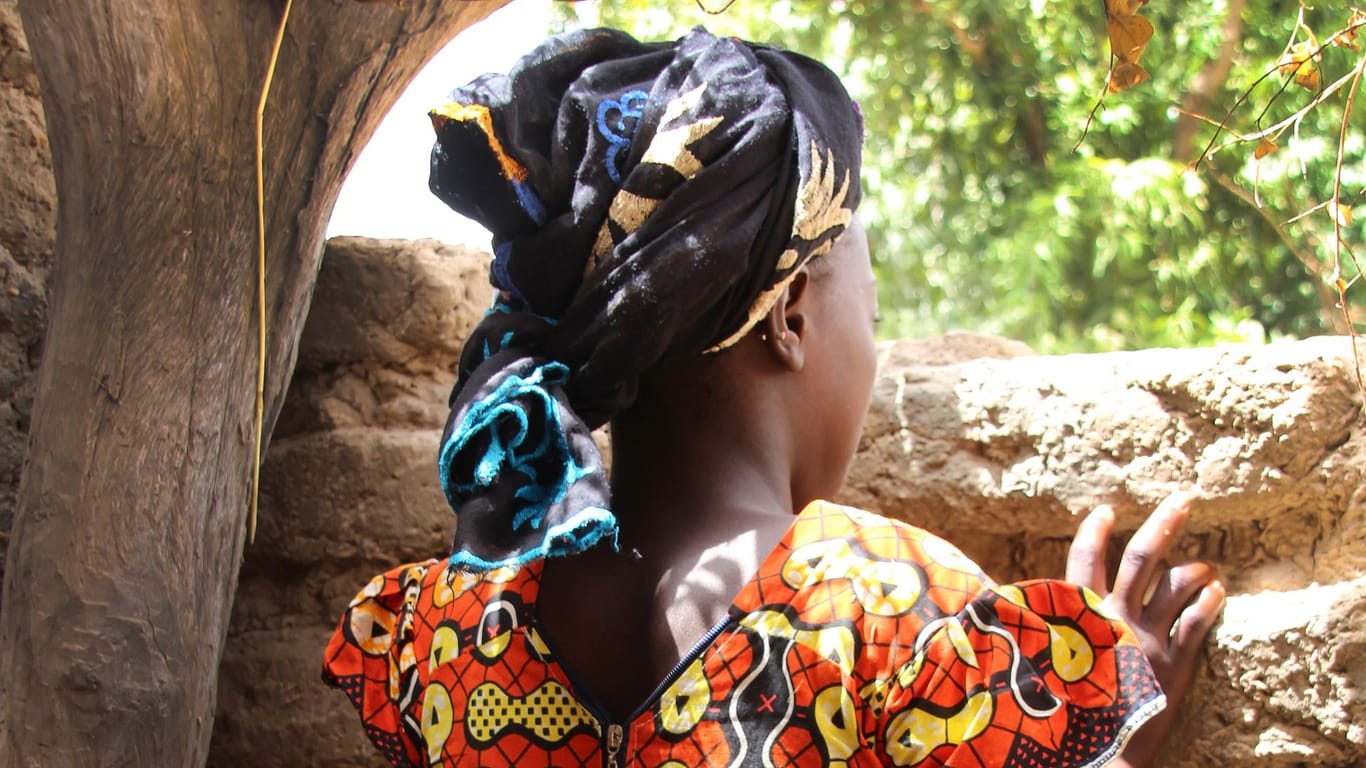 Ein 13-jähriges, verheiratetes Mädchen (Symbolbild): In Ghana und anderen westafrikanischen Ländern werden manche Mädchen schon mit zwölf Jahren verheiratet.