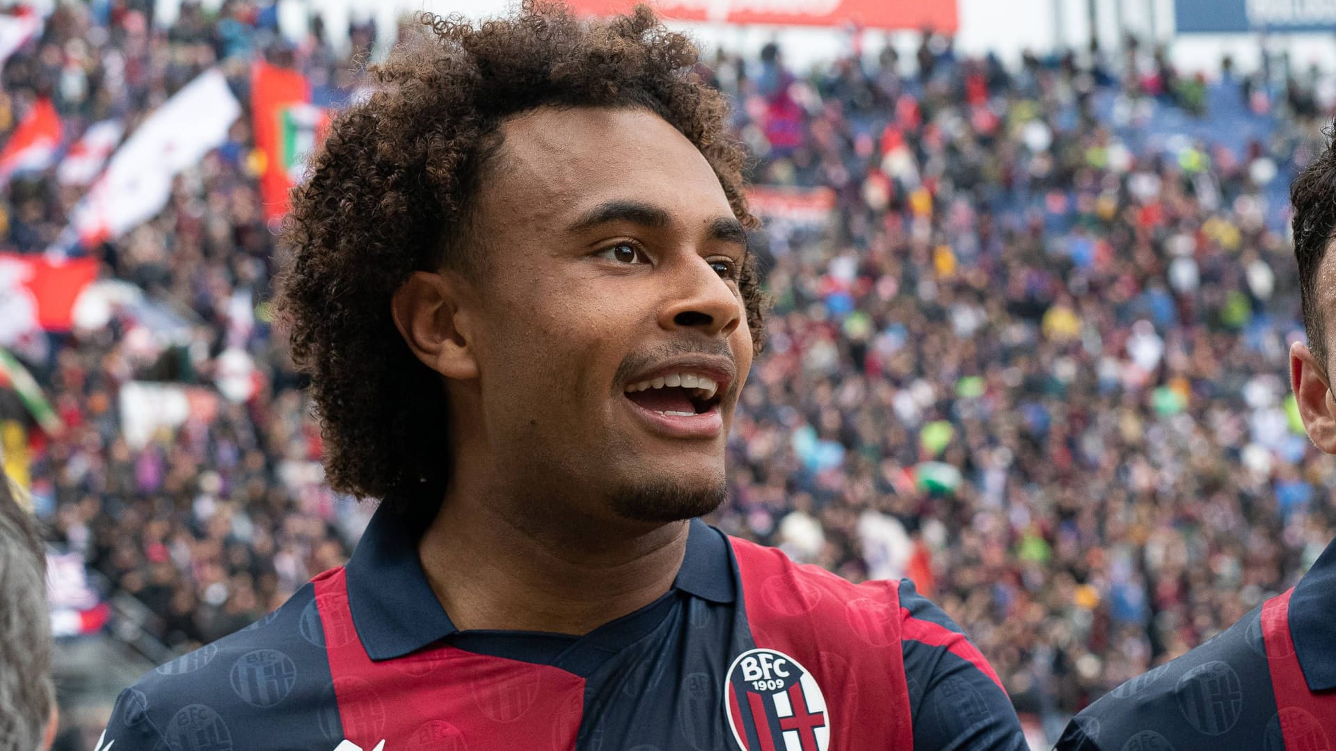 Jubel im Trikot des FC Bologna: Joshua Zirkzee spielt eine starke Saison.