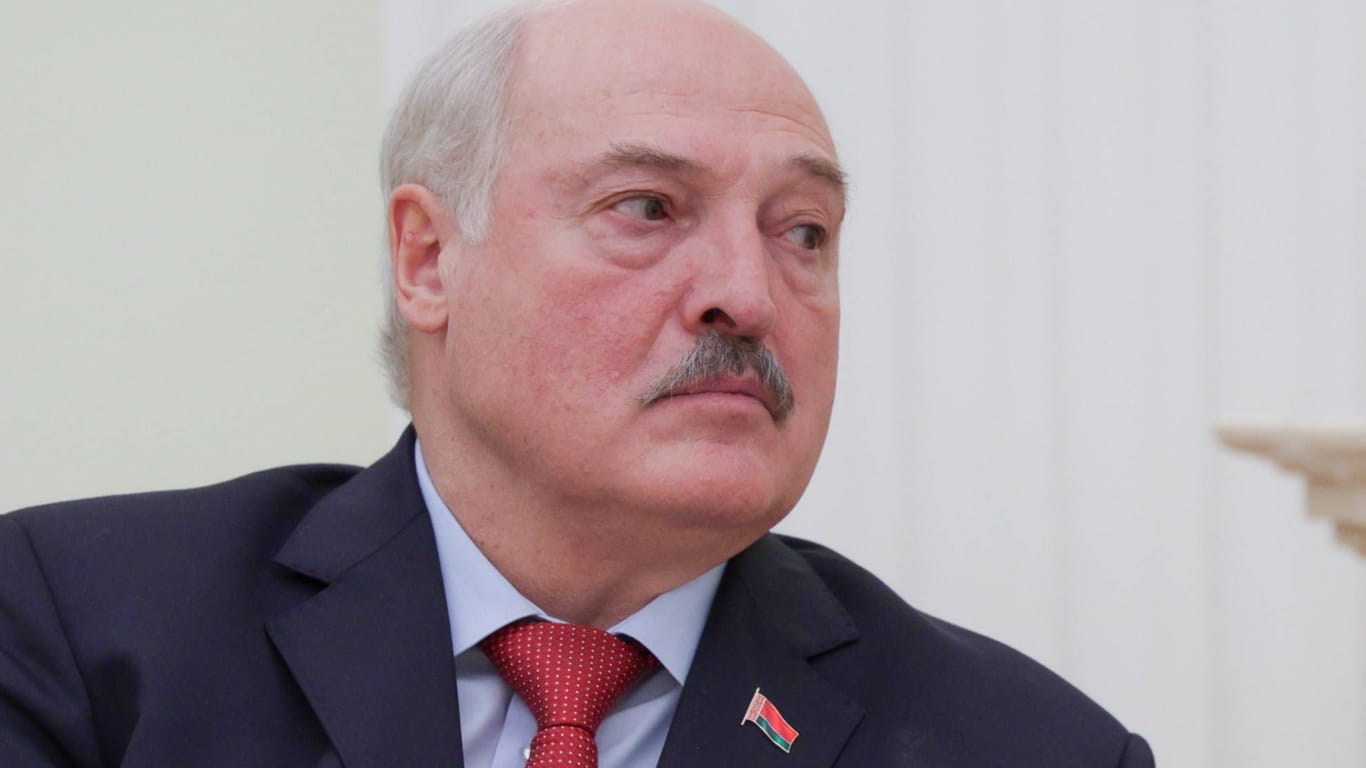 Alexander Lukaschenko bei seinem Besuch in Moskau: Er sei wegen der polnischen Führung besorgt, sagte er.