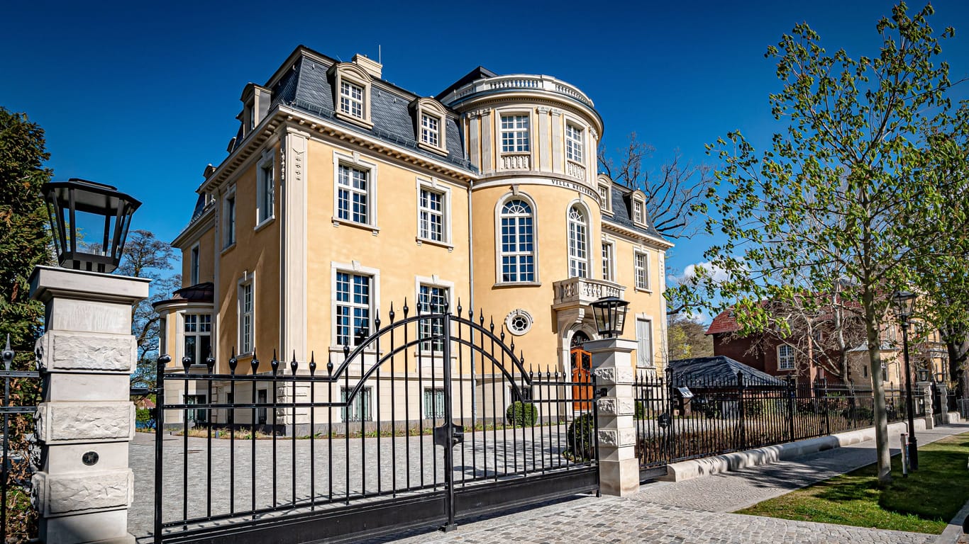 Die Villa Kellermann in Potsdam (Archivbild): Das Restaurant in dem Haus schließt im kommenden Sommer.