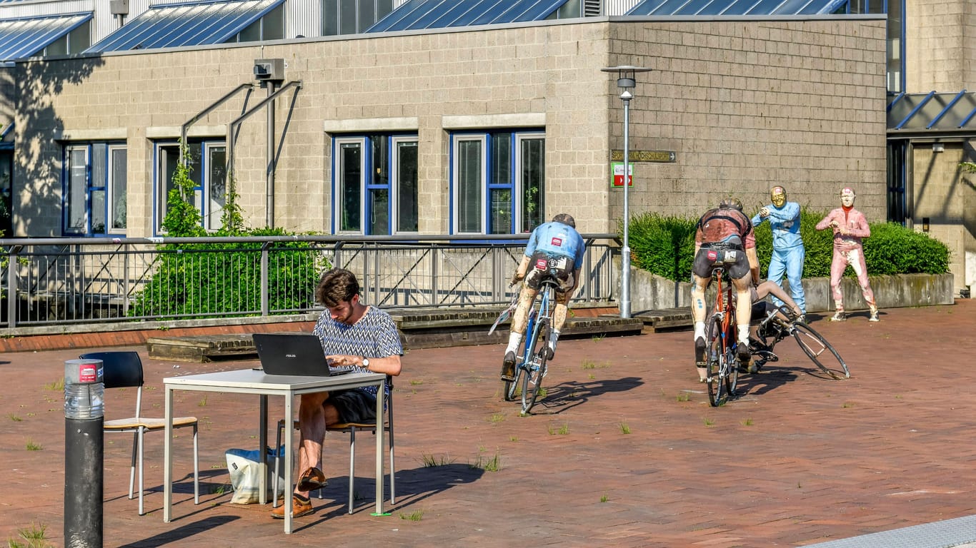 Campus in Bremen (Archivbild): Das Fach Sozialpolitik kann man dem Ranking zufolge nirgendwo in Deutschland so gut wie hier studieren.