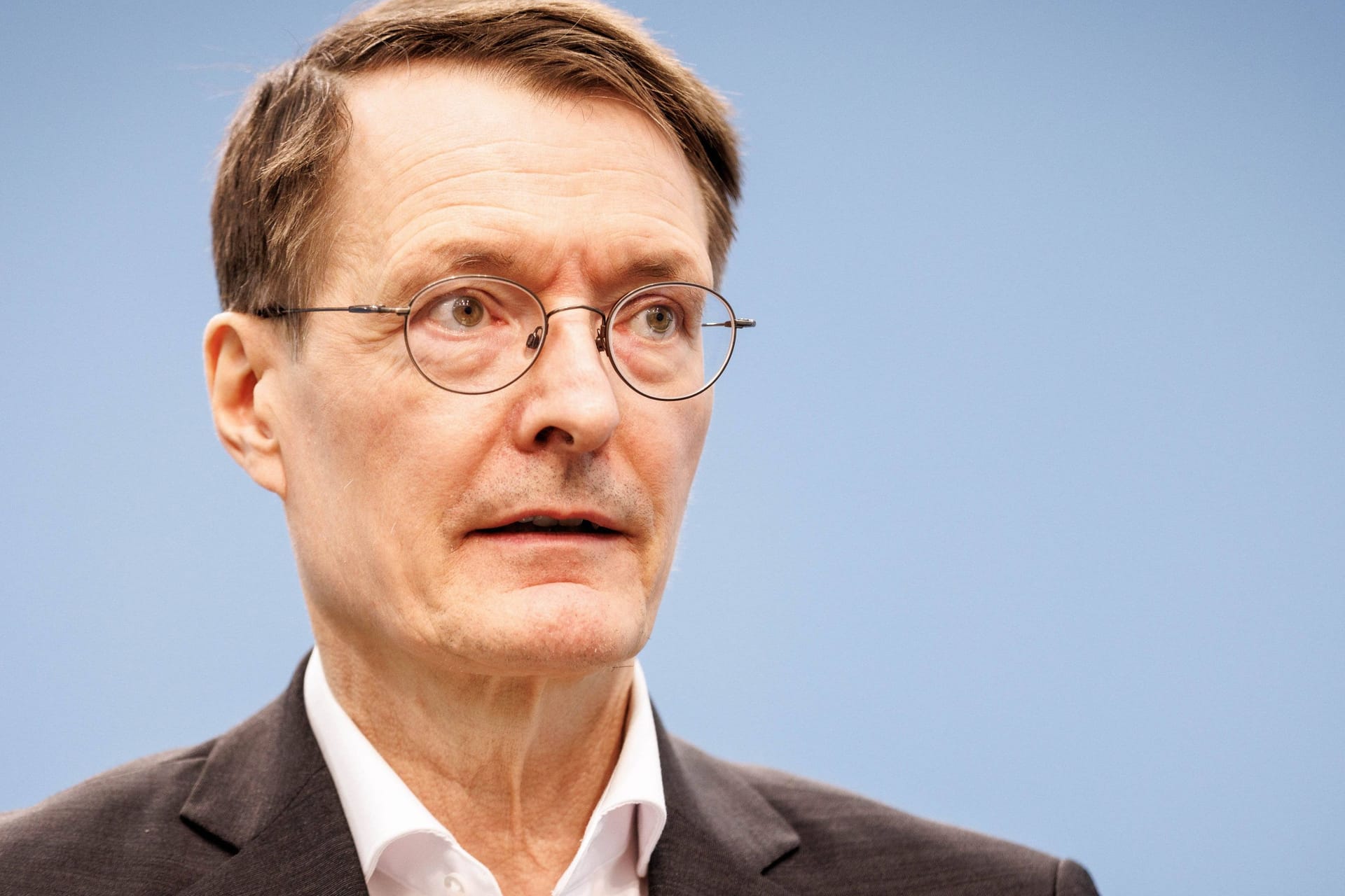 Gesundheitsminister Karl Lauterbach (SPD) bei einer Pressekonferenz in Berlin.